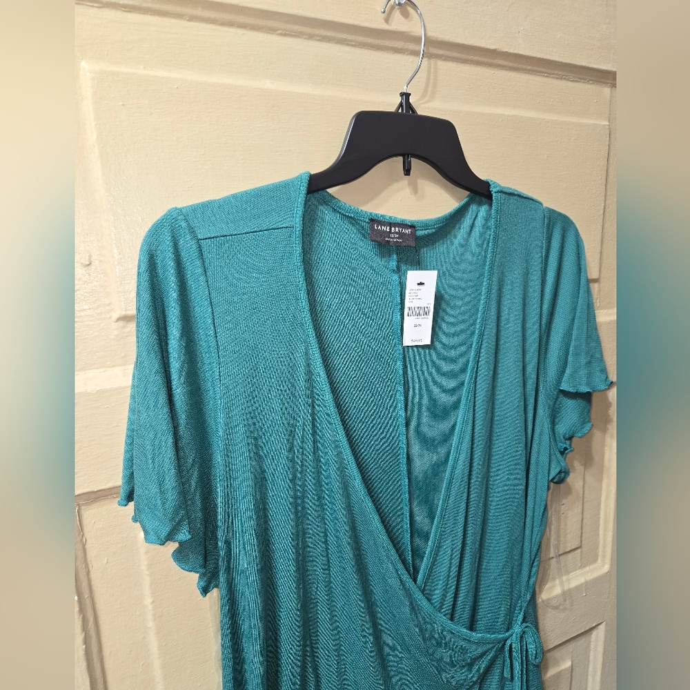 Lane Bryant Antique Green Flutter Sleeve Real Wrap Top NWT Size: 22/24 - Picture 5 of 5